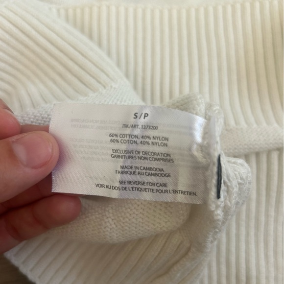 Banana Republic Cream Cable Knit Sweater Size Small - Picture 7 of 7